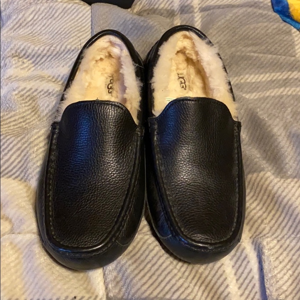 Men’s ugg slippers